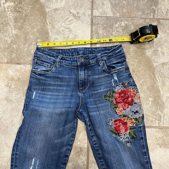 Kut from the Kloth Reese Ankle Jeans Size 4 – Floral Embroidered Denim - Picture 5 of 16